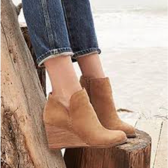 LUCKY BRAND Yimmie Suede Wedge Booties ❤️ - Picture 2 of 11